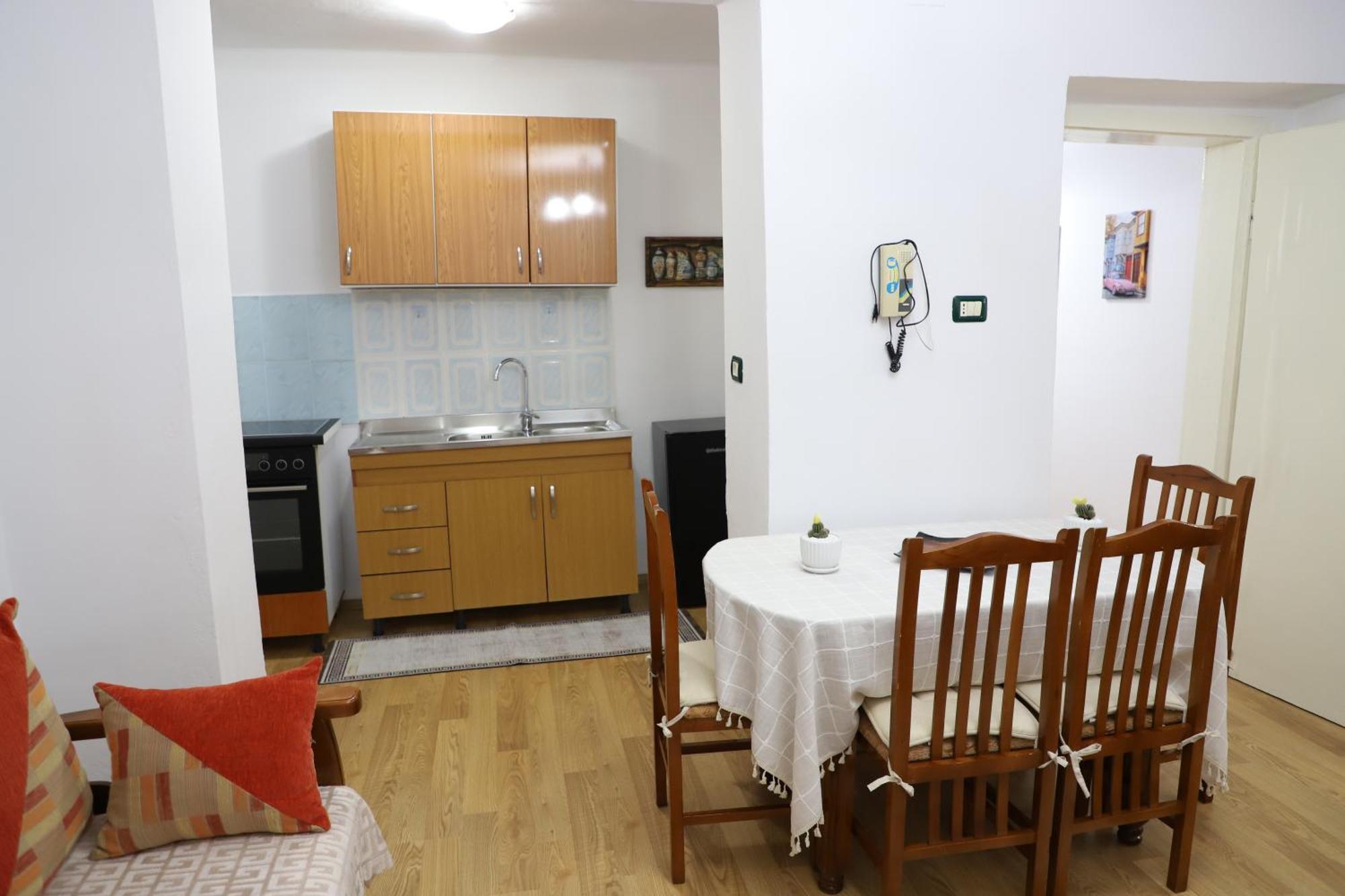 Tb One Bedroom Apartment เบราท ภายนอก รูปภาพ